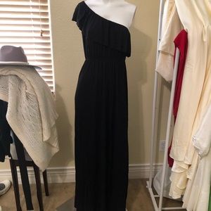 XXI off shoulder black stretch dress 😍M